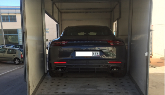 Перевозка Porsche Stingray на выставку в Марбелью (Испания)